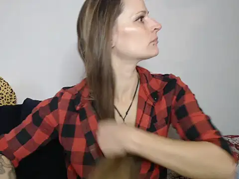 naikah714 online show from November 18, 4:00 pm