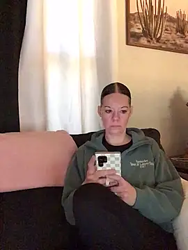 SidneyRaee online show from February 27, 4:07 pm