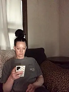 SidneyRaee online show from April 13, 3:17 pm