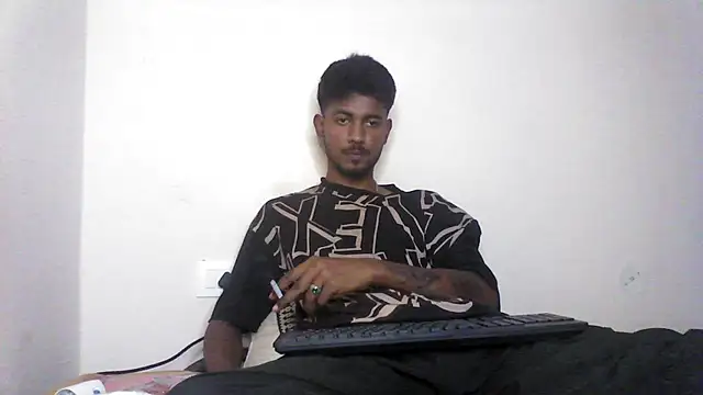 Snapshot of just_fucks chatting on October 11, 7:12 pm just fucks online show from October 11, 7:12 pm