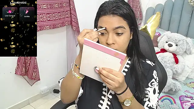 Snapshot of lakshmiraniii chatting on December 3, 11:30 am lakshmiraniii online show from December 3, 11:30 am