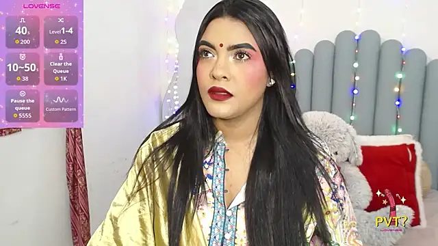 lakshmiraniii online show from April 17, 11:57 am