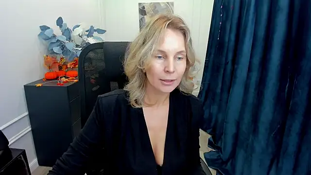 Sinty Devis online show from October 21, 11:44 am