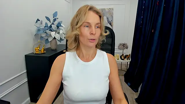 Sinty Devis online show from November 23, 11:43 am