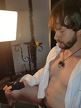 just maxii online show from October 29, 11:39 pm