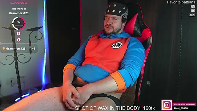 just maxii online show from April 5, 9:45 pm