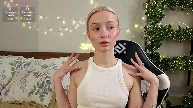 IdaValenti online show from March 7, 11:24 pm