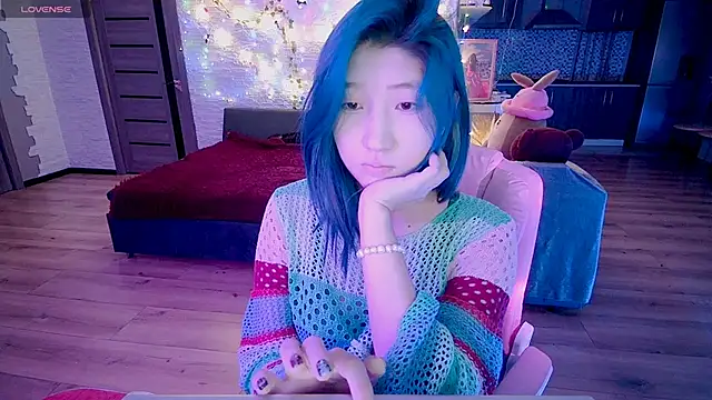 Snapshot of Akemilun chatting on December 7, 2:20 am Akemilun online show from December 7, 2:20 am