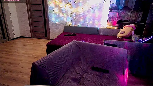 Snapshot of Akemilun chatting on December 13, 9:52 pm Akemilun online show from December 13, 9:52 pm