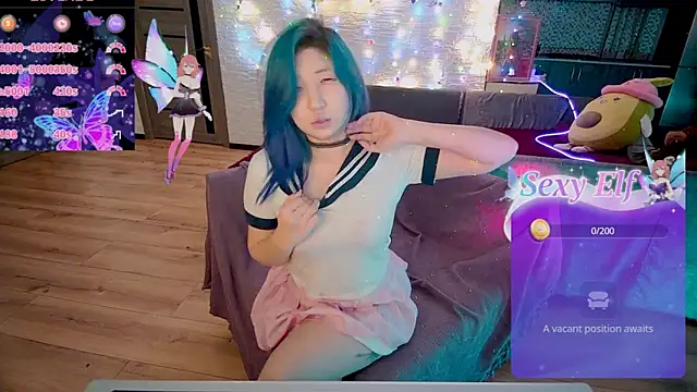 Snapshot of Akemilun chatting on December 20, 12:30 am Akemilun online show from December 20, 12:30 am