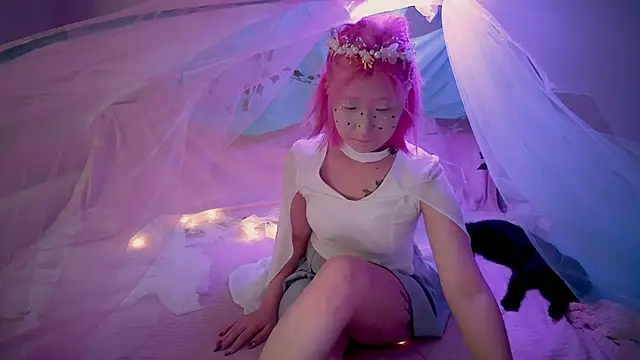 Snapshot of Akemilun chatting on October 31, 1:45 pm Akemilun online show from October 31, 1:45 pm