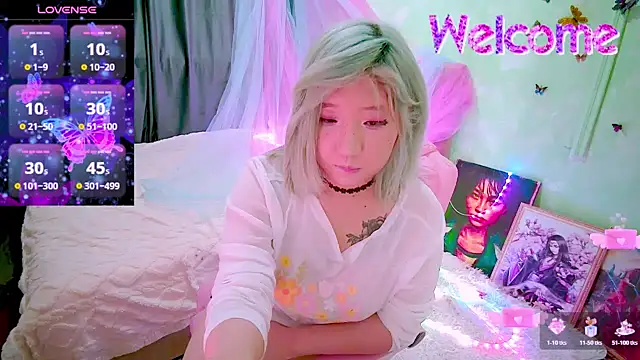 Akemilun online show from March 4, 12:44 pm