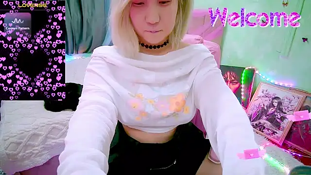 Akemilun online show from April 13, 3:50 pm