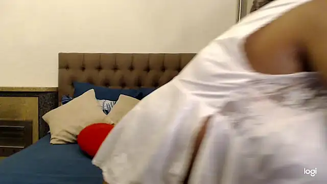 OmegaLipps online show from February 12, 3:34 am