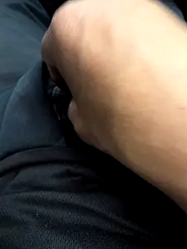 Snapshot of mjiyk1130 chatting on March 6, 8:22 am mjiyk1130 online show from March 6, 8:22 am