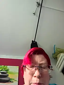 Snapshot of dieGeile0411 chatting on October 25, 9:50 am dieGeile0411 online show from October 25, 9:50 am