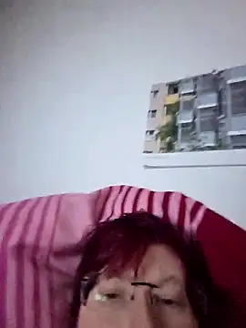 Snapshot of dieGeile0411 chatting on February 8, 11:02 am dieGeile0411 online show from February 8, 11:02 am