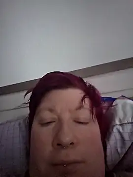 Snapshot of dieGeile0411 chatting on February 12, 11:27 am dieGeile0411 online show from February 12, 11:27 am