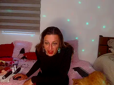 Snapshot of Gikitrans76 chatting on March 30, 10:55 pm Gikitrans76 online show from March 30, 10:55 pm