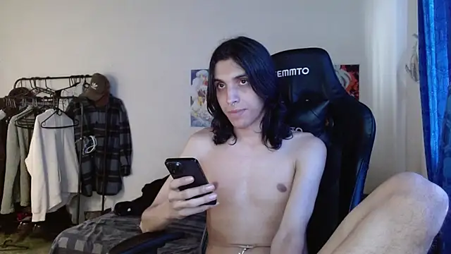 Snapshot of angelitofemboy chatting on December 2, 1:46 pm angelitofemboy online show from December 2, 1:46 pm