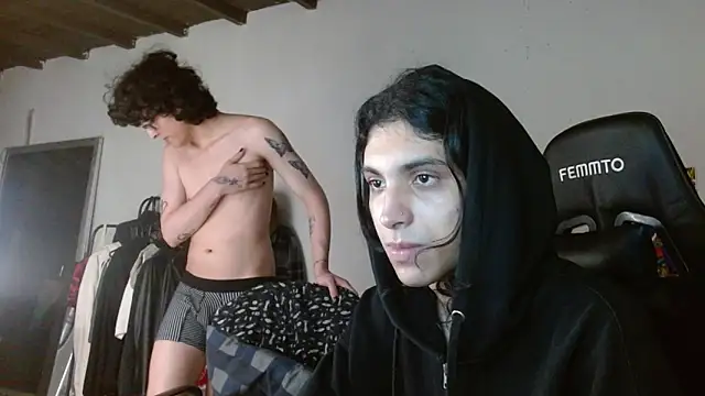 Snapshot of angelitofemboy chatting on March 21, 6:27 am angelitofemboy online show from March 21, 6:27 am