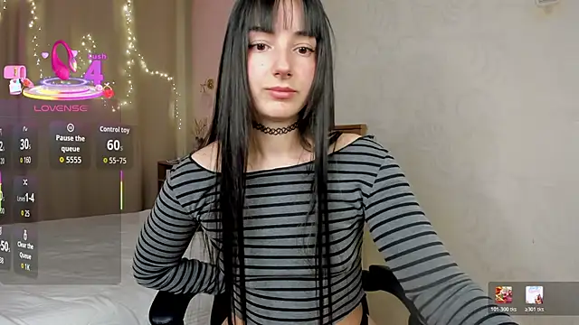 Snapshot of AishaGold chatting on February 19, 9:22 pm AishaGold online show from February 19, 9:22 pm