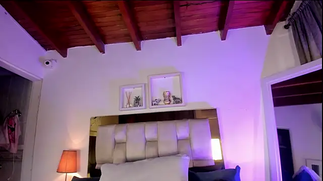 emmy r online show from April 1, 12:06 pm