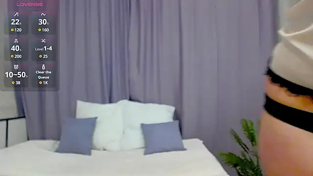 Camelia Lillie online show from January 12, 11:28 am