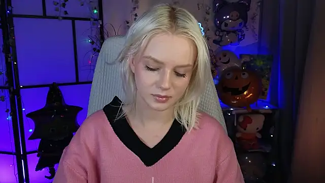 Snapshot of ImBonBon chatting on October 11, 7:23 pm ImBonBon online show from October 11, 7:23 pm