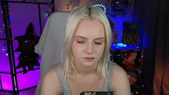 Snapshot of ImBonBon chatting on November 9, 1:15 am ImBonBon online show from November 9, 1:15 am