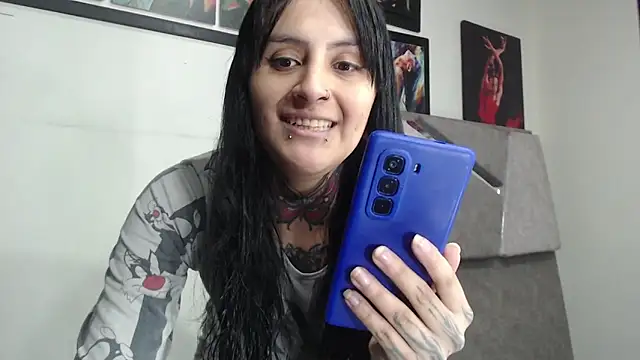 emma onassis 17 online show from December 5, 1:47 am