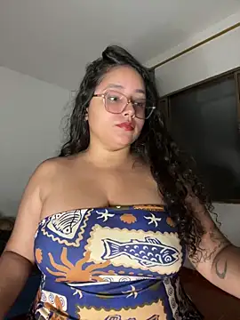 CurlyGirl 1 online show from November 4, 2:10 am