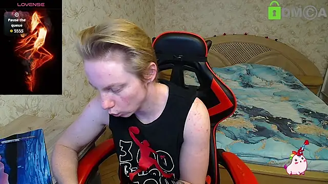 Alexis Gordon online show from November 21, 10:03 am