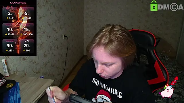 Alexis Gordon online show from February 13, 8:49 pm