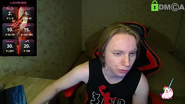 Alexis Gordon online show from April 18, 7:58 pm