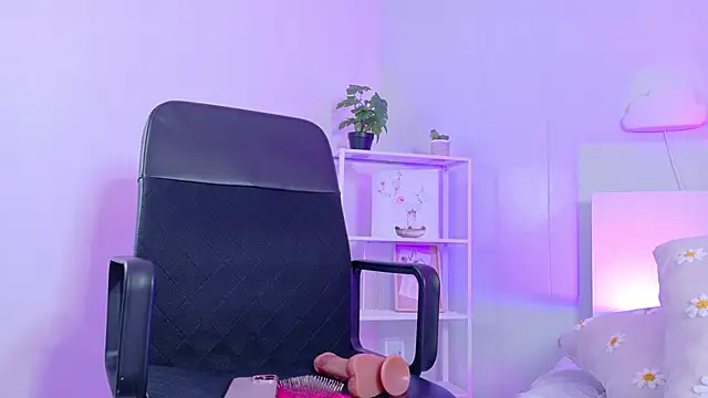 CristalCornner  online show from April 17, 10:02 pm