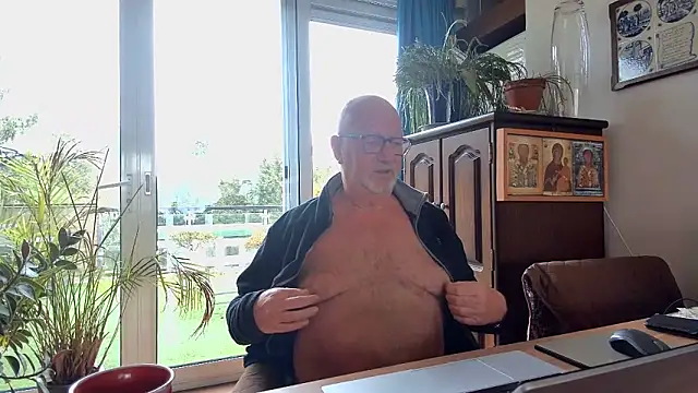 sperpa online show from February 21, 9:32 am