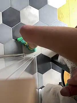 Maxthekid online show from February 4, 9:17 am