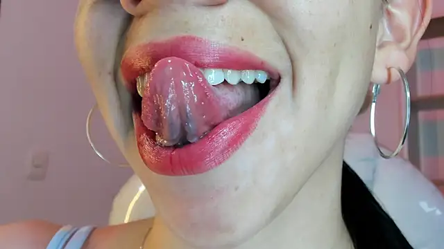 Katty mouth online show from June 11, 6:06 pm