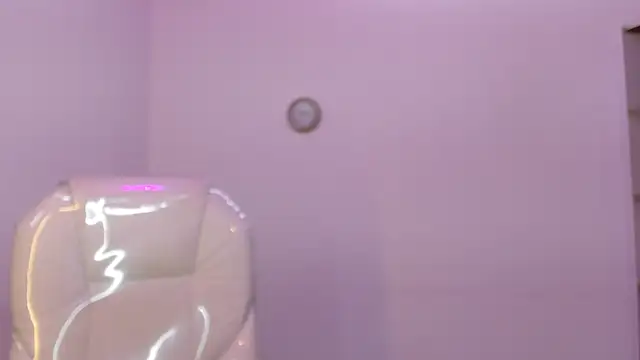Snapshot of Katty_mouth chatting on June 19, 5:17 pm Katty mouth online show from June 19, 5:17 pm