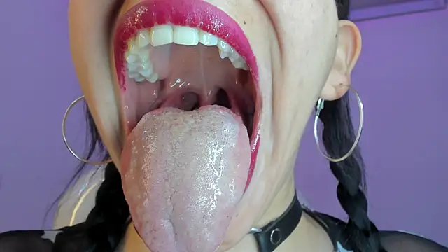 Snapshot of Katty_mouth chatting on July 5, 5:31 pm Katty mouth online show from July 5, 5:31 pm