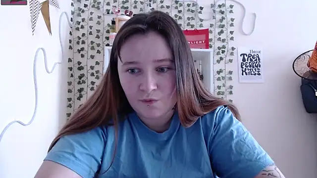 Snapshot of Light_Luna chatting on January 19, 5:26 am Light Luna online show from January 19, 5:26 am