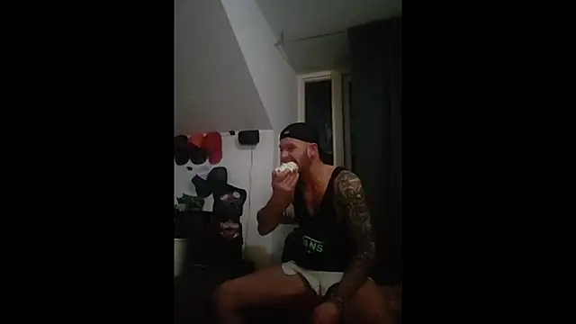 eltoulou online show from January 26, 1:41 am