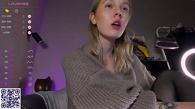  alexanotitle online show from December 11, 1:05 am