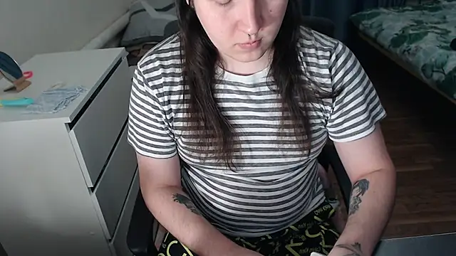 EvaMiron online show from February 10, 2:54 pm