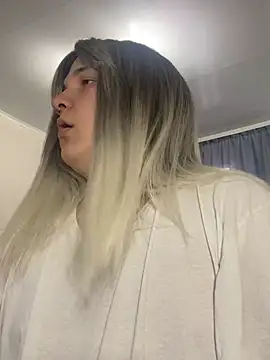 EvaMiron online show from March 29, 1:33 pm