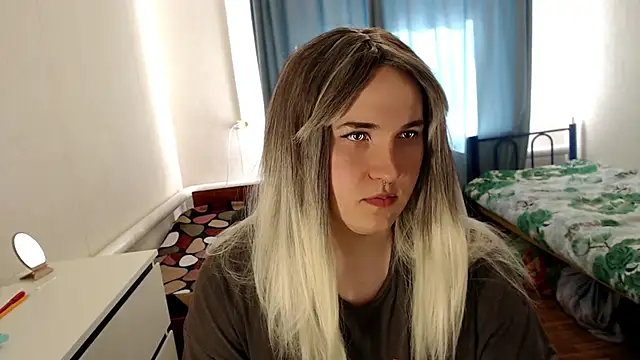 EvaMiron online show from April 18, 9:35 am