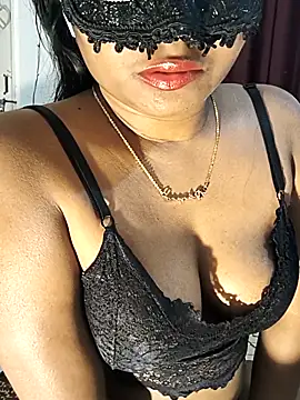 Snapshot of FANTASY_QUEEN_07 chatting on November 19, 8:31 pm FANTASY QUEEN 07 online show from November 19, 8:31 pm