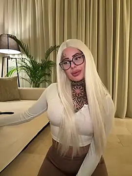 Snapshot of bambixboo chatting on January 16, 9:41 pm bambixboo online show from January 16, 9:41 pm