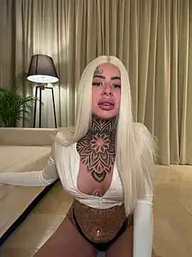 Snapshot of bambixboo chatting on January 31, 9:02 pm bambixboo online show from January 31, 9:02 pm